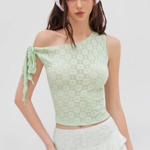 NWT Cider Lace Asymmetrical Knotted Tank